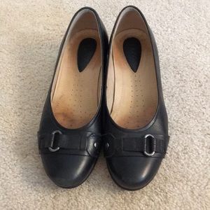 Ecco Flats Size 9